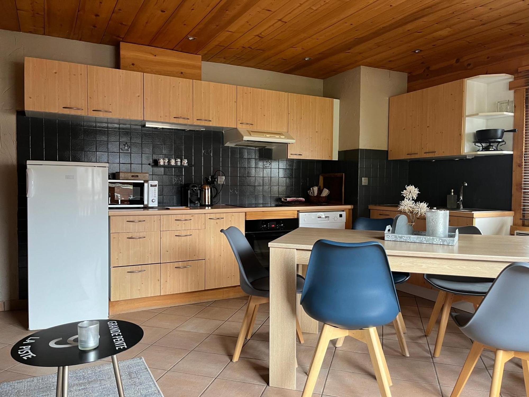Appartement Lapreski, Spacieux, Proche Lac D'Annecy, Randonnees Montagne Тон Экстерьер фото